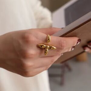 LV Gold Floral Statement Ring